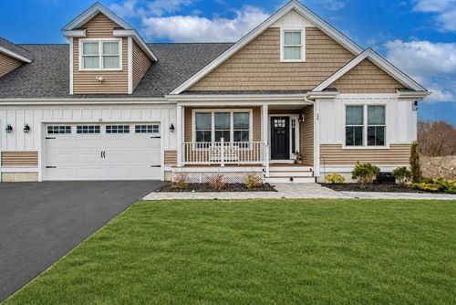 35-35 Metacomet Rd, West Bridgewater, MA, 02379-1915 | Card Image