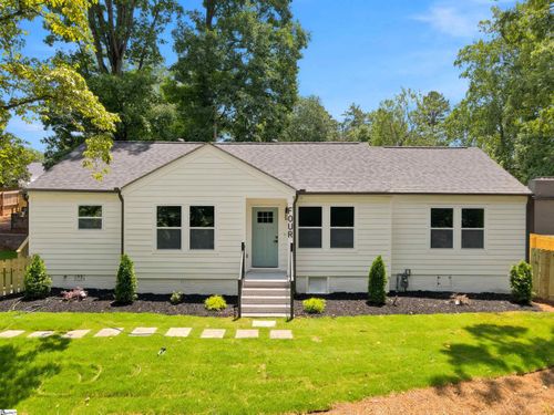 4 Arcadia Cir, Greenville, SC, 29605-1210 | Card Image