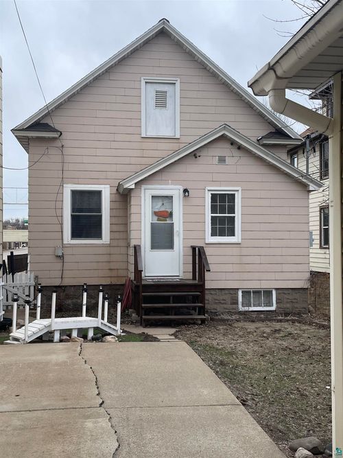 203 3rd St S, Virginia, MN, 55792-2619 | Card Image