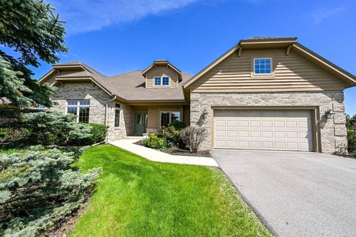 10803 N Essex Drive, Mequon, WI, 53092 | Card Image