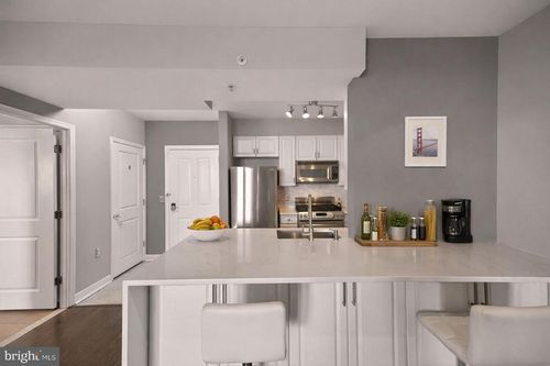 apt-1319-555 Massachusetts Ave Nw, WASHINGTON, DC, 20001-4741 | Card Image