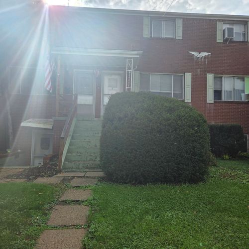 d-3 Fairlawn Blvd, Zelienople, PA, 16063-1411 | Card Image