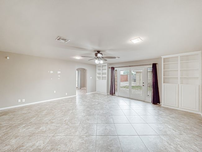 1420 Bowie Cir, House other with 3 bedrooms, 2 bathrooms and null parking in Corsicana TX | Image 16