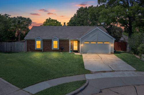 417 Creekmeadow Ln, Lewisville, TX, 75067-6553 | Card Image