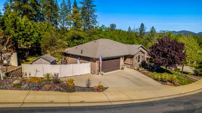 4607 Risstay Way, House other with 3 bedrooms, 2 bathrooms and null parking in Shasta Lake CA | Image 1