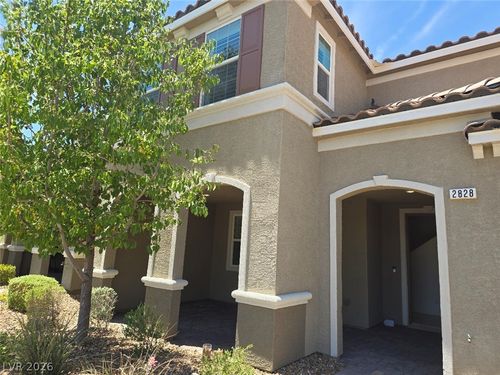 2828 Alenga St, Henderson, NV, 89044-1703 | Card Image