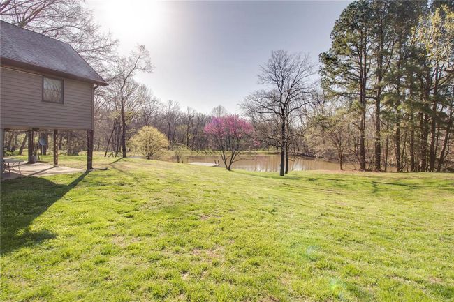 8556 Kee Mac Ln, House other with 2 bedrooms, 2 bathrooms and 3 parking in Alton IL | Image 52