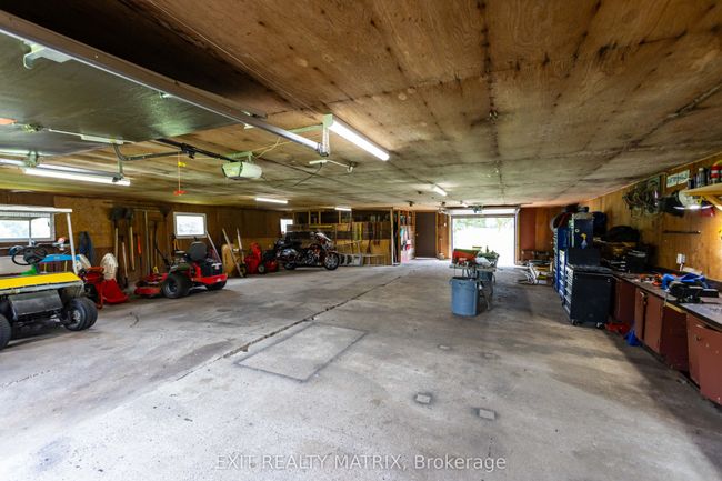3172 8 Th Line Rd, House other with 3 bedrooms, 3 bathrooms and 5 parking in Metcalfe ON | Image 44