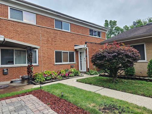a-217 Dodge Ave, Evanston, IL, 60202-3626 | Card Image