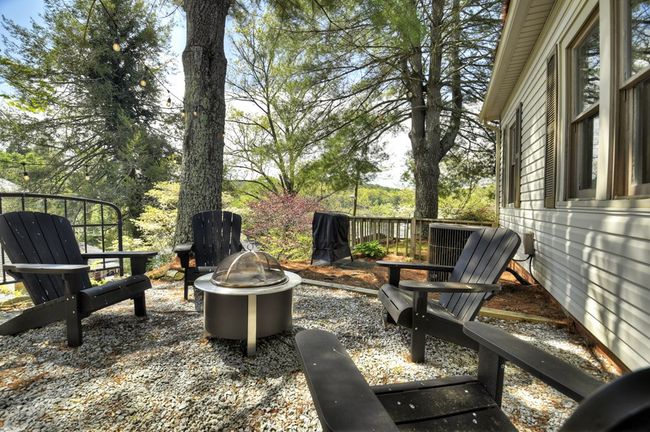 102 Riverview St, Home with 3 bedrooms, 2 bathrooms and null parking in Copperhill TN | Image 37