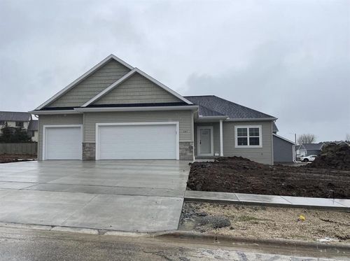 1756 Kyle Cir, Beloit, WI, 53511-8895 | Card Image