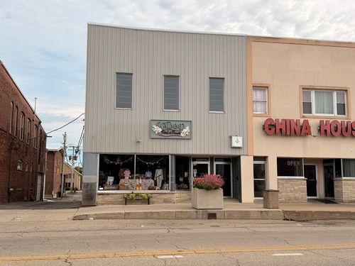 810 Washington St, Mendota, IL, 61342-1674 | Card Image