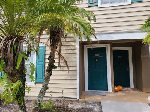 205-8911 Manor Loop, LAKEWOOD RANCH, FL, 34202-3823 | Card Image