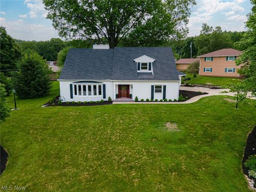 1691 Knob Hill Dr, Coshocton, OH, 43812-3136 | Card Image
