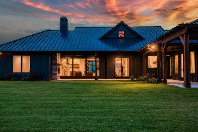 104 Hartfield Rd, Home with 4 bedrooms, 5 bathrooms and 3 parking in Round Top TX | Image 42