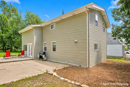 4404 Giant Oak Dr, Mchenry, IL, 60051-9739 | Card Image
