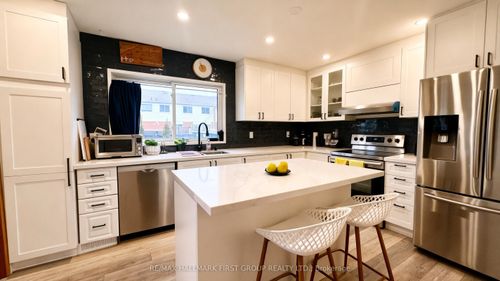 141-1010 Glen St, Oshawa, ON, L1J6J2 | Card Image