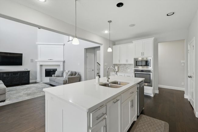 1617 Commons Way, House other with 4 bedrooms, 3 bathrooms and null parking in Prosper TX | Image 15
