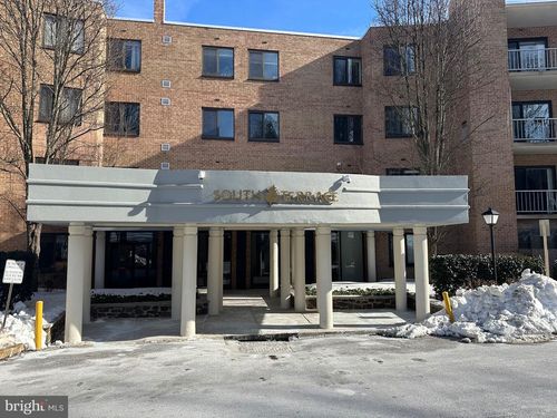 apt-s105-1637 Oakwood Dr, PENN VALLEY, PA, 19072-1003 | Card Image