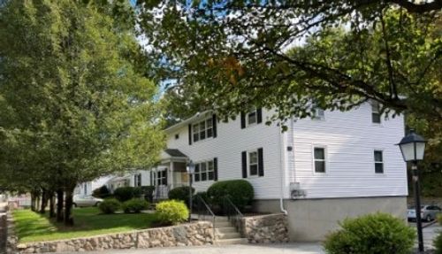 1r-381 Privilege St, Woonsocket, RI, 02895-1268 | Card Image