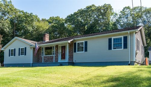 92 New Rd, Moosup, CT, 06354-2040 | Card Image