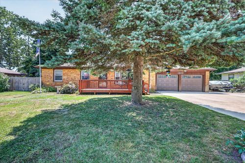 1804 Andrew St Se, Kentwood, MI, 49508-4926 | Card Image