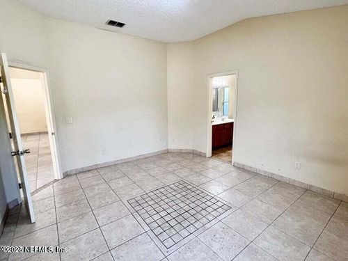 7838 Springtime Ln, JACKSONVILLE, FL, 32221-7649 | Card Image