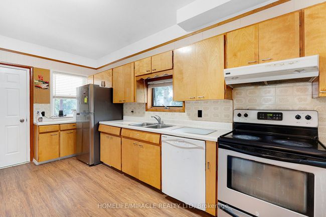 4310 Bampfield St, House other with 6 bedrooms, 5 bathrooms and 2 parking in Niagara Falls ON | Image 14