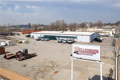 5326 Lake Ave, Saint Joseph, MO, 64504-1145 | Card Image