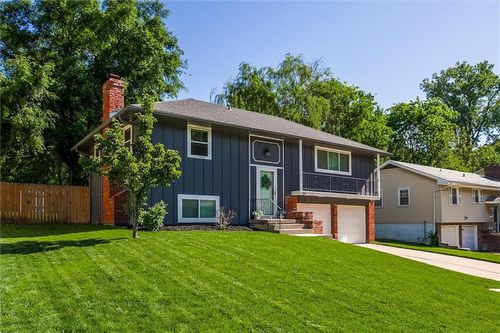 406 E 90th Ter, Kansas City, MO, 64131-2915 | Card Image