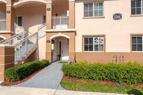 unit-103-1261 Se 28th Ct, Homestead, FL, 33035-2324 | Card Image