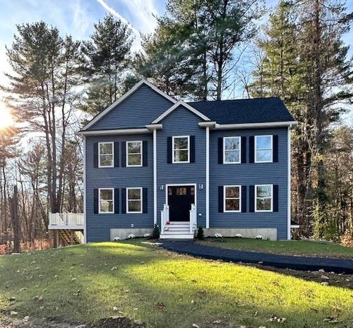15 Dianna Rd, Londonderry, NH, 03053-3237 | Card Image