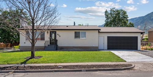 372 Overland Rd, Tooele, UT, 84074-1937 | Card Image