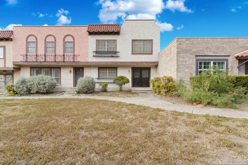 6746 Crown Rdg, San Antonio, TX, 78239-1512 | Card Image