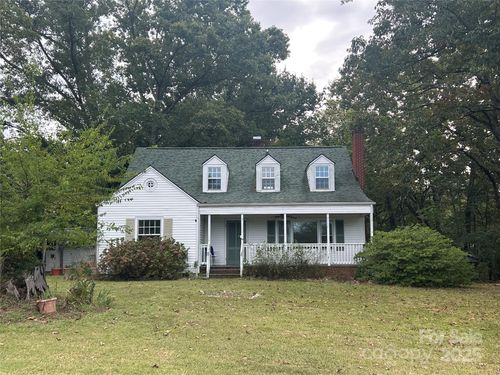 916 Macarthur Rd, Albemarle, NC, 28001-9363 | Card Image