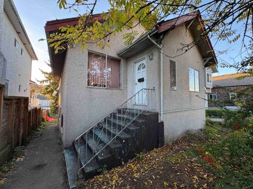 4539 Victoria Drive, Vancouver, BC, V5N4N7 | Card Image