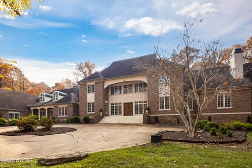 38 Bridlepath Dr, Jackson, TN, 38305-6630 | Card Image