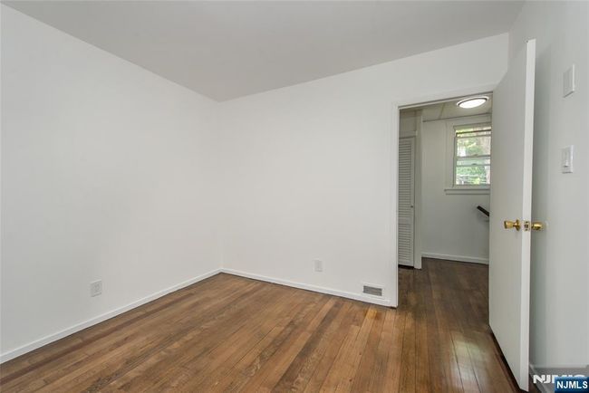 14 Van Wagoner Ave, Home with 2 bedrooms, 1 bathrooms and null parking in Clifton NJ | Image 12