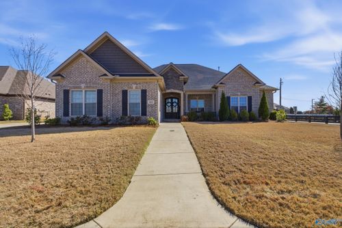 101 White Pine Dr, Madison, AL, 35757-5506 | Card Image