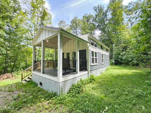 201 Mining Ridge Rd, Mountain City, TN, 37683-6072 | Card Image
