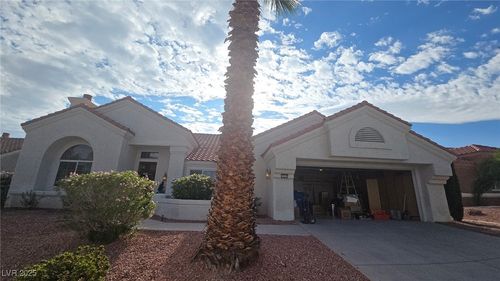 2648 Golfside Dr, Las Vegas, NV, 89134-8808 | Card Image