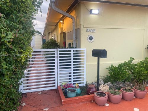 1-259 Ne 111th St, Miami, FL, 33161-7020 | Card Image