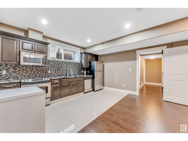 16756 60 St Nw, House other with 5 bedrooms, 4 bathrooms and null parking in Edmonton AB | Image 54