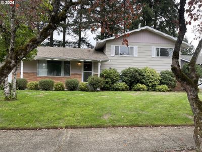 720 Ne 199 Th Ave, House other with 3 bedrooms, 2 bathrooms and 2 parking in Portland OR | Image 3