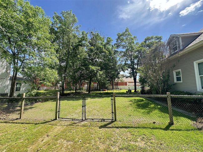 321 W Shawnee St, House other with 4 bedrooms, 3 bathrooms and null parking in Tahlequah OK | Image 6