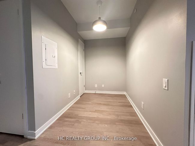 1706 - 57 St Joseph St, Condo with 2 bedrooms, 1 bathrooms and 1 parking in Toronto ON | Image 7