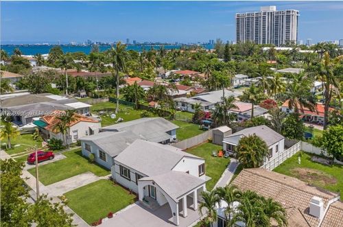 a-1526 Ne 110th Street, Miami, FL, 33161 | Card Image