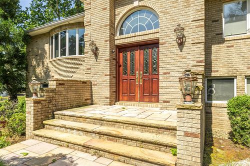 41 N Quince Ln, Monsey, NY, 10952-1529 | Card Image