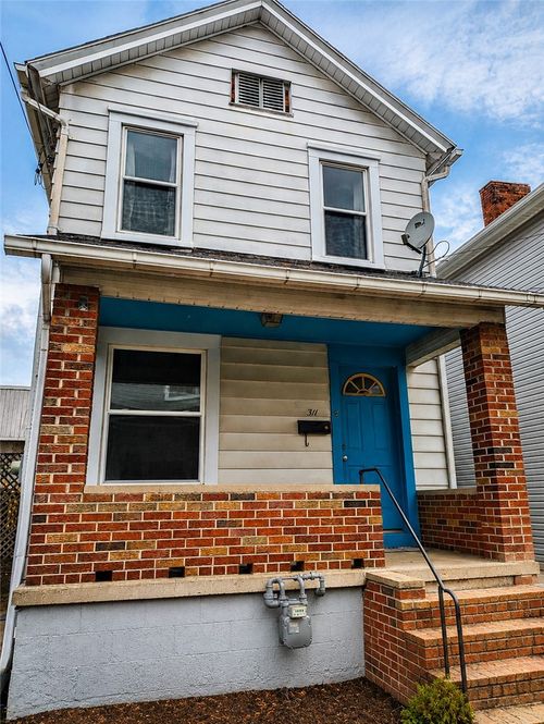 311 Strawberry Aly, New Brighton, PA, 15066-1751 | Card Image