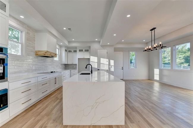 5746 Avalon Commons Way, House other with 4 bedrooms, 4 bathrooms and null parking in Clermont GA | Image 6